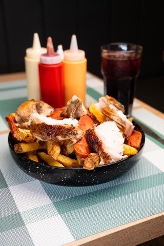 Salchi Brasa Pollo Republic